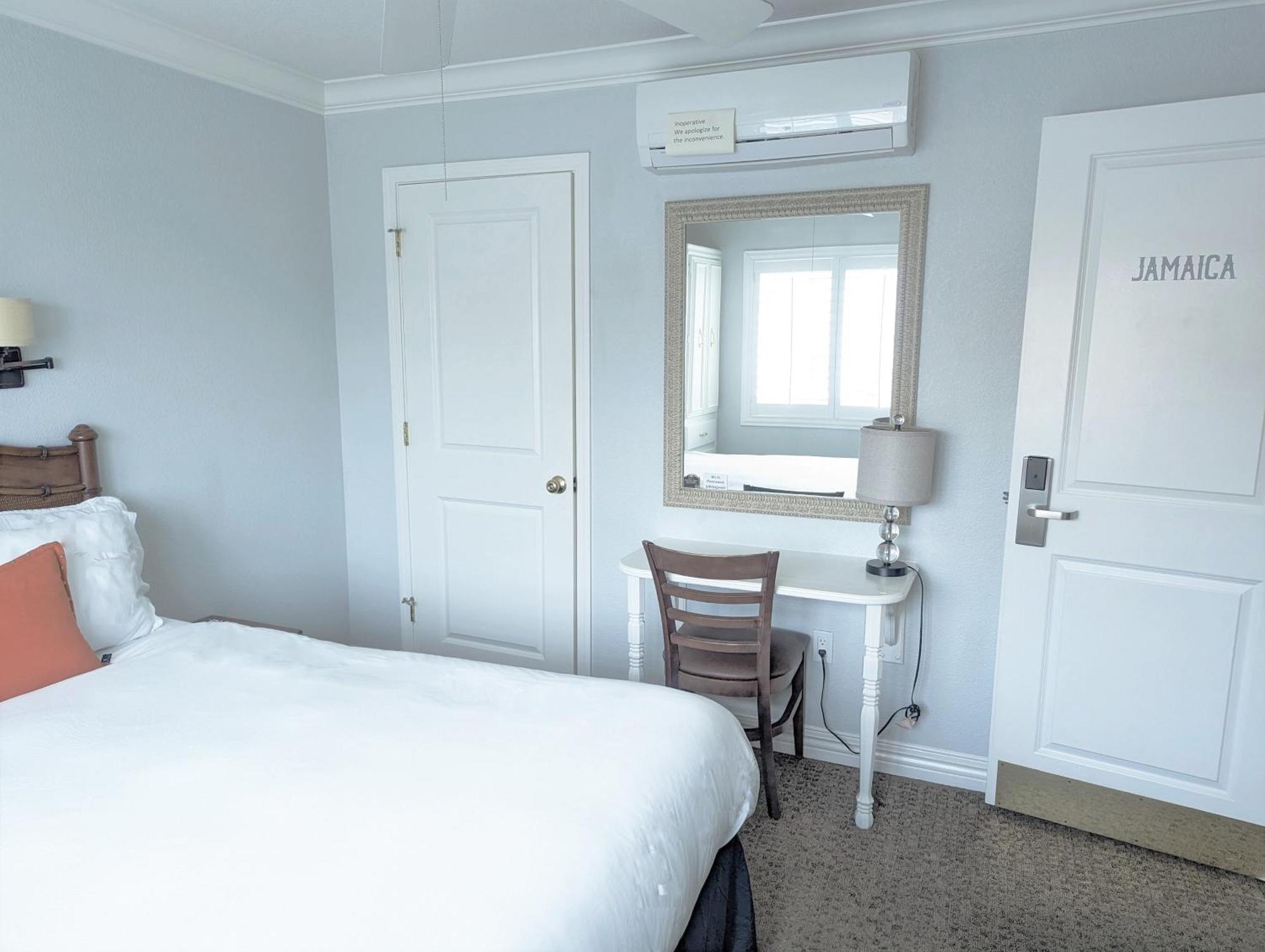 Capitola Hotel Екстер'єр фото